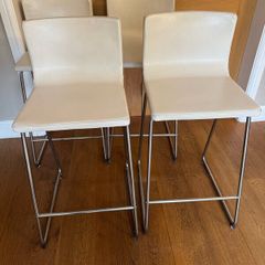 Bar stools, kitchen island, counter, high stools