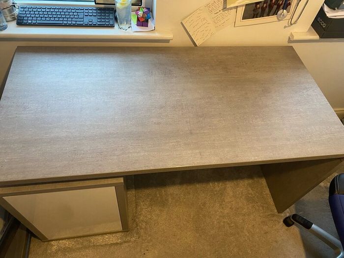 FREE-Office desk with storage