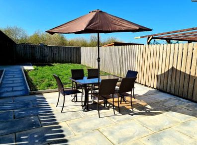Outdoor Table, Chairs & Parasol