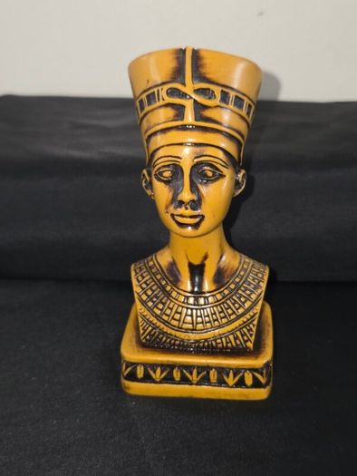 Nefertiti Bust