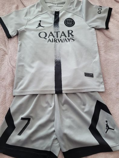 Psg 22/23 away kit