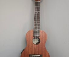 Ukulele Baritone