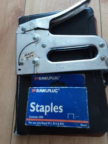 Staple gun