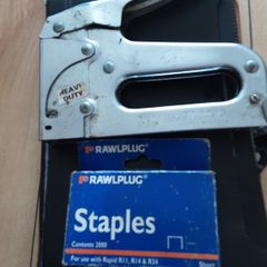 Staple gun