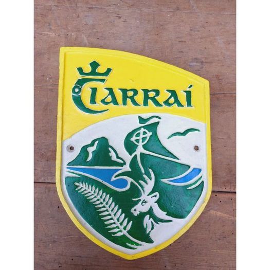 Kerry  Crest HS371