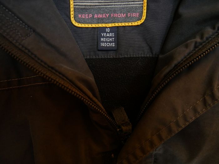 Boys jacket. Age 10 yrs/140cm. Dark grey.