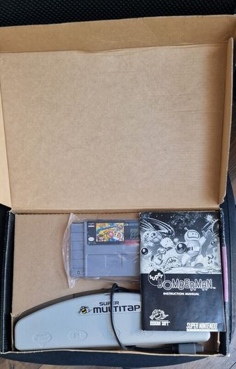 Super Bomberman SNES Multitap