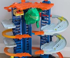 Hot Wheels Ultimate Garage