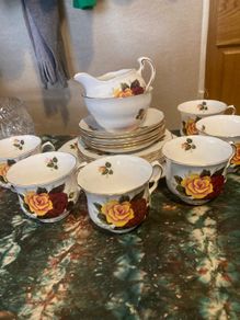 Vintage Queen Anne china teaset free postage