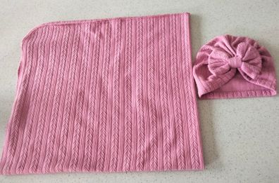 Baby pink ribbed blanket and matching bow hat set
