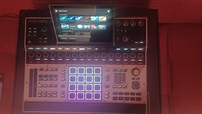MPC XL 6 weeks old