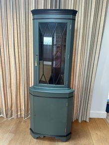cabinet / corner unit / drinks cabinet