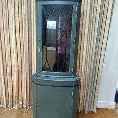 cabinet / corner unit / drinks cabinet