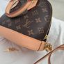 Louis Vuitton Image 8