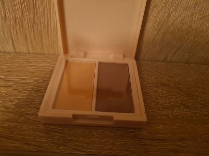 Basie beauty eyeshadow Bronzy Duo