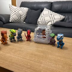 Fingerlings Untamed Dinosaur Collection