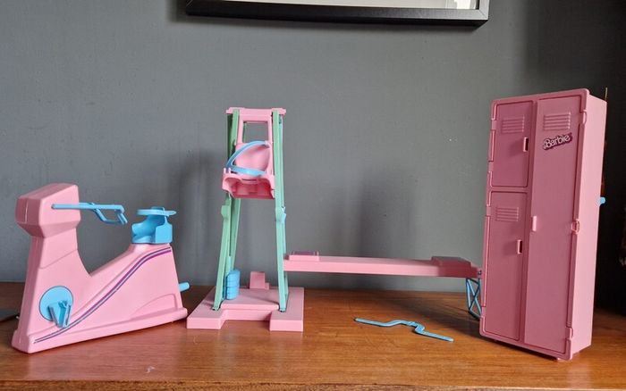 Vintage Barbie Gym 1984