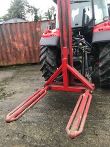 Bale stacker