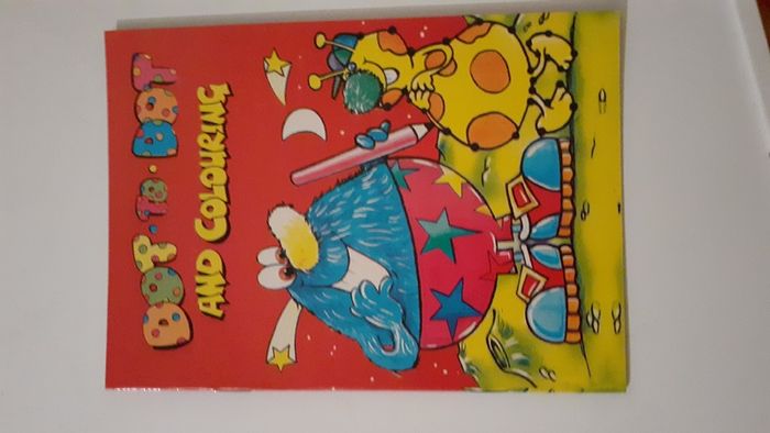 2 New Colouring Books