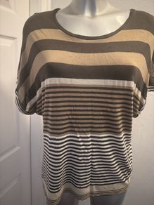 Autograph khaki/gold top size UK14/16 EU42/44 Postage included