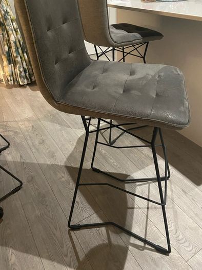 Kitchen high chairs/stools