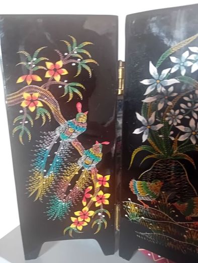 Vintage mid century minature lacquer chinoiserie folding screen