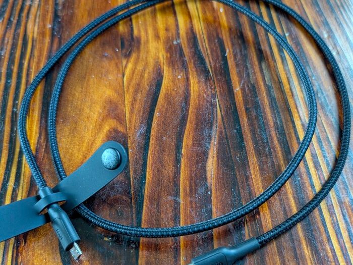 Belkin Braided USB-C to Micro-USB Cable (1m, Black) - Like New