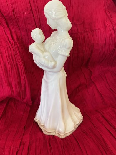 Lennox Mother and Child Figurine