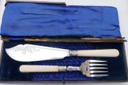 Vintage Art Deco Hallmarked Silver Plated Fish Servers: Sheffield