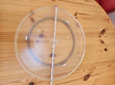 Microwave turntable