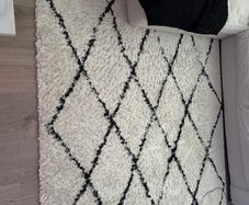 Black and white large Rug