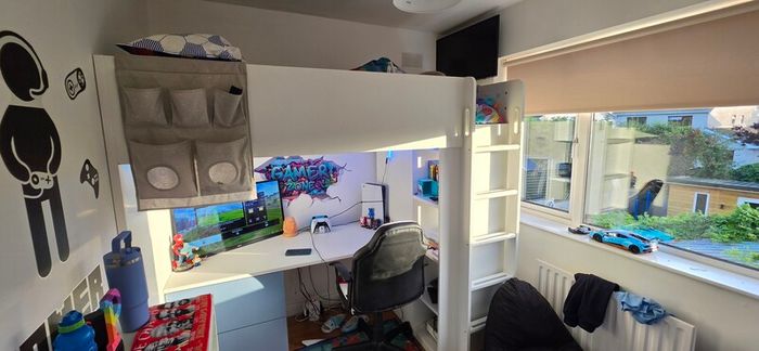loft bed