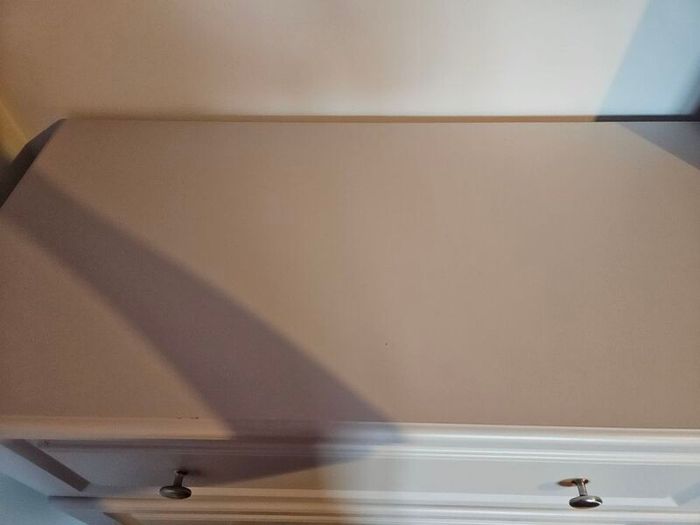 Chest of drawers