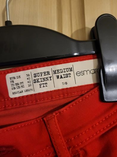 ESMARA Super skinny red jeans 7/8 lenght 38/10
