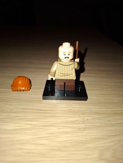 A mix of Lego Harry Potter Minifigures