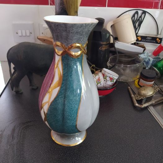 Royal Tara, Fine Bone China Vase