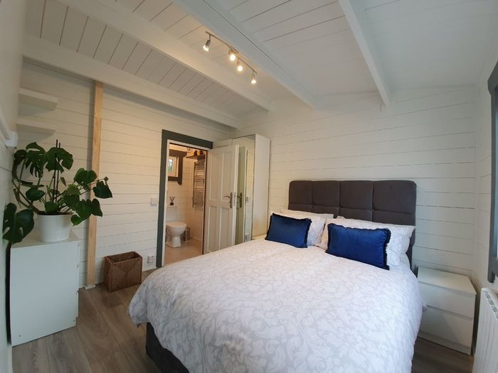 Log Cabin/ Log Home - One Bed Type A 5.9m x 5m - MyCabin.ie