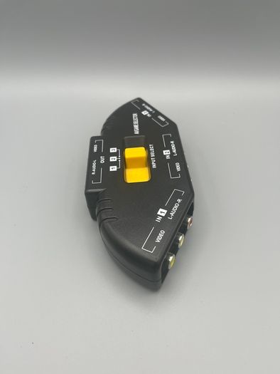 Universal 3 AV Port in 1 Video Game Selector Switch Splitter RCA  B/S-001