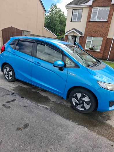 Honda fit hybrid