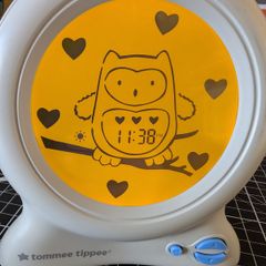 Tommee Tippee GroClock Sleep Trainer Clock and Night Light