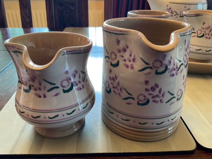 Nicholas Mosse Lavender fri:Washington Creek USA , a set if two jugs , a 4 inch creamer and a four and a  half inch cylinder jug