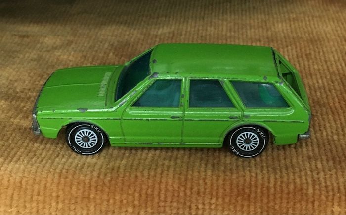 Siku Volkswagen Passat Variant