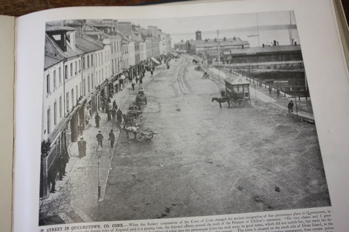 Ireland in Pictures.