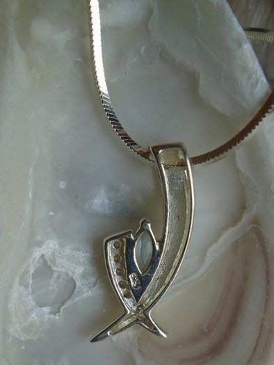 Sterling silver pendant and chain,Silver jewellery,Preloved  jewellery,Necklace