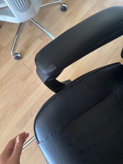 Zeanus Gaming Chairs with Footrest Recliner