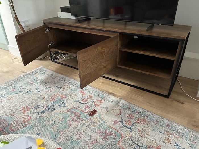 TV cabinet