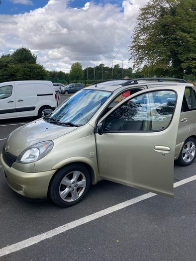 2002 Toyota Yaris