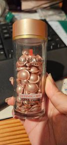 Elizabeth Arden Retinol + HPR Ceramide Capsules Rapid Skin Renewing Serum