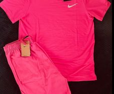 Nike Miller Dri-FIT Set Pink T-Shirt & Shorts Mens Size Large