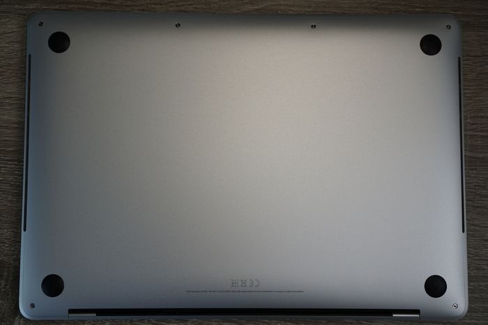Apple MacBook Pro 13" (2019) | i5 2.4GHz | 16GB RAM | 4x Thunderbolt